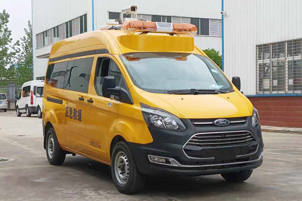 福特V362救險車